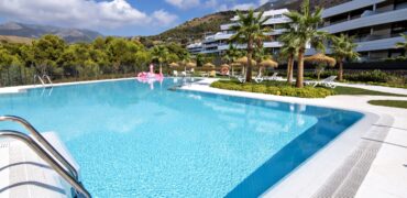 Avenida 8 de Marzo, Higuerón West, Fuengirola